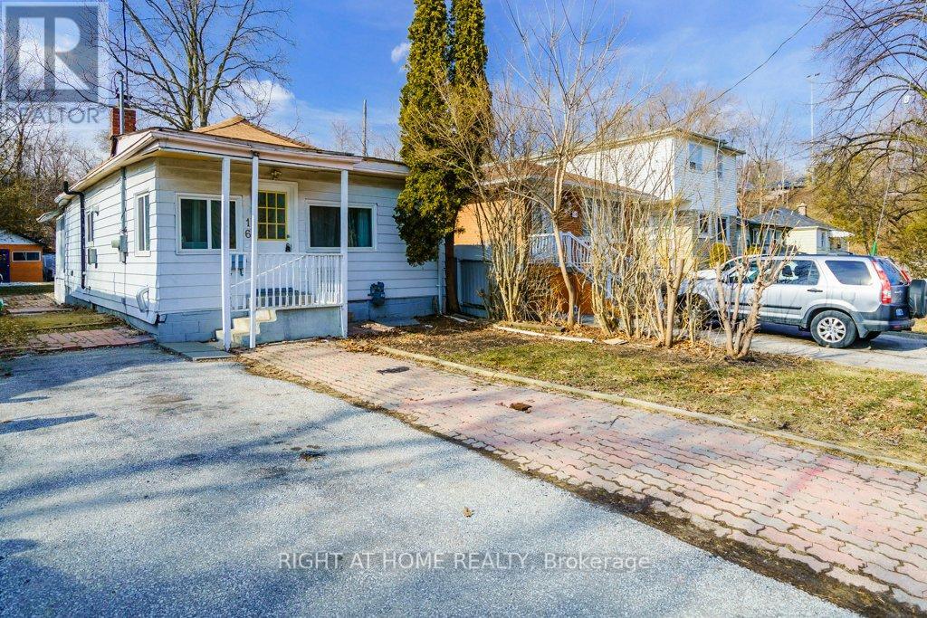 Detached at 16 FORTY THIRD STREET, Toronto (Long Branch)
