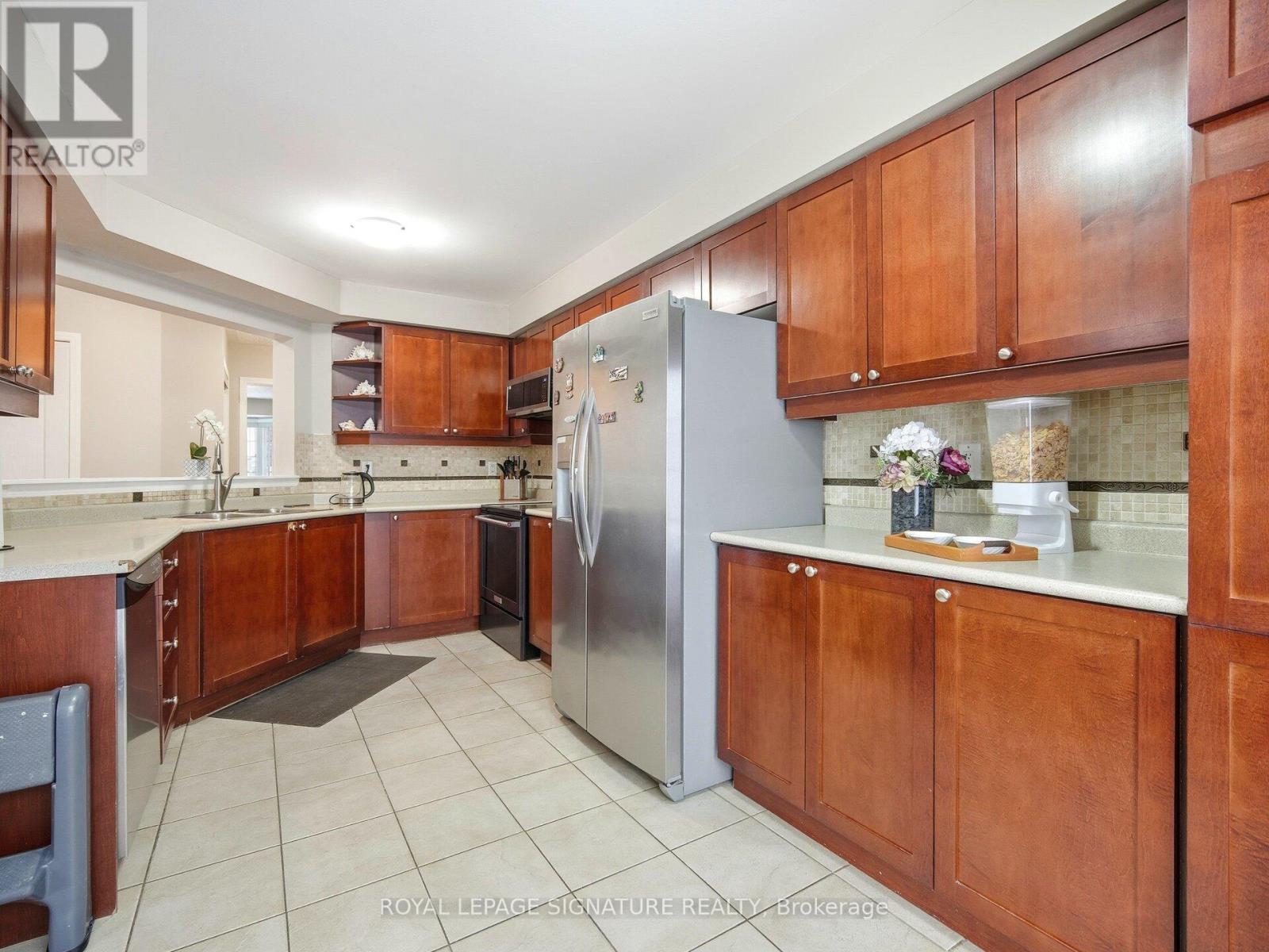 Semi-Detached/Link at 92 OWLRIDGE DRIVE, Brampton