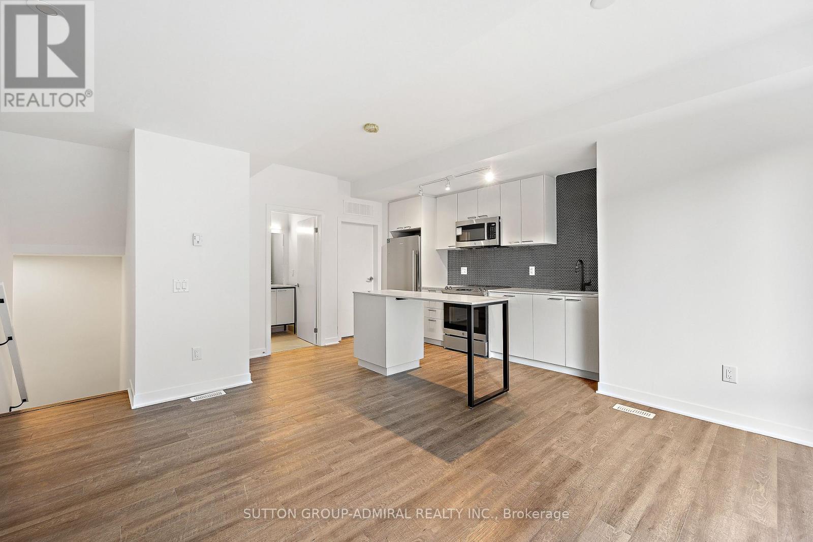 Townhouse at TH5 - 10 ED CLARK GARDENS, Toronto (Weston-Pellam Park)