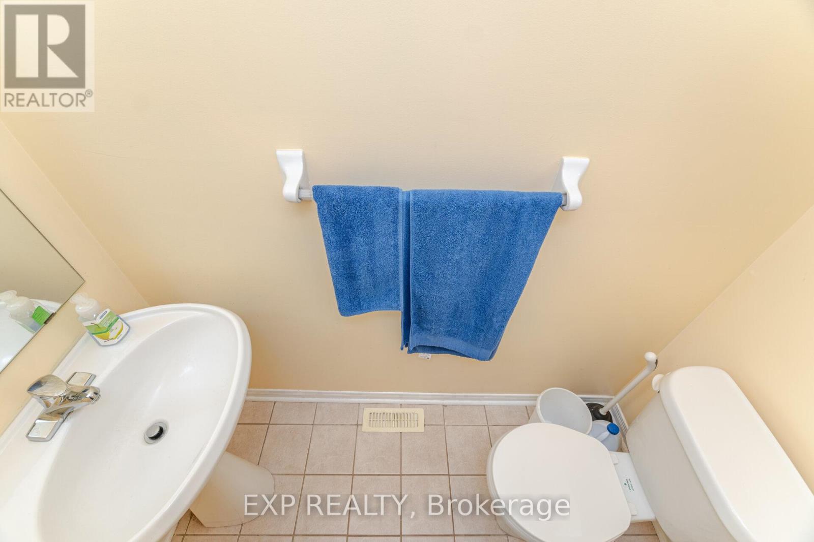 Semi-Detached/Link at 35 PRINCE CRESCENT, Brampton