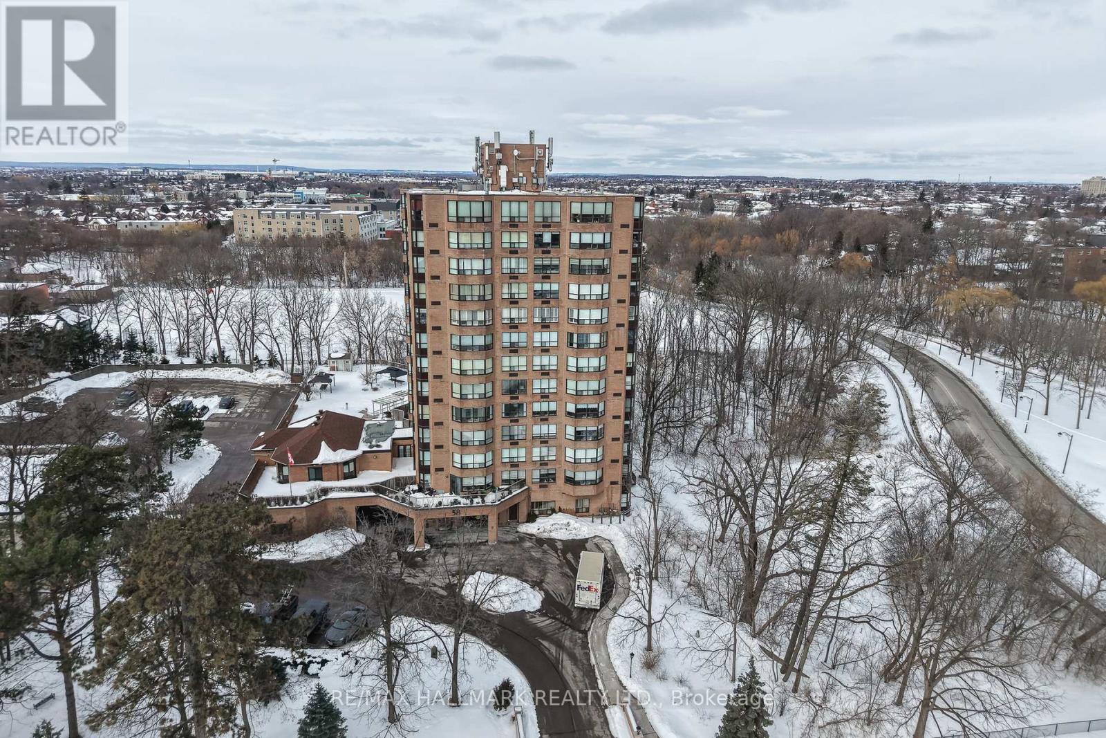 Apartment at 402 - 58 CHURCH STREET E, Brampton (Downtown Brampton)