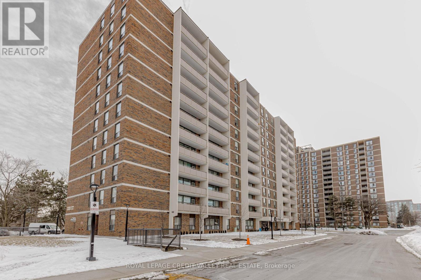 Apartment at 501 - 3120 KIRWIN AVENUE, Mississauga