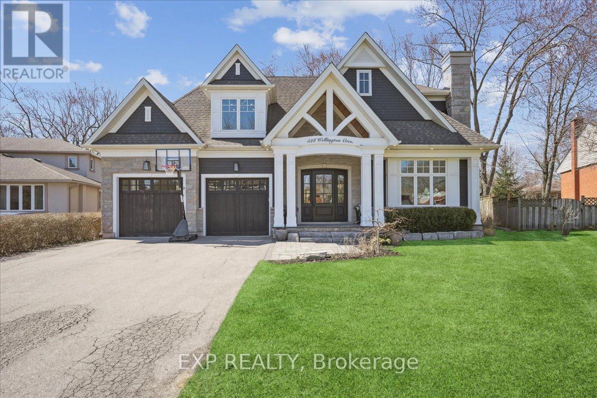Detached at 528 WELLINGTON CRESCENT, Oakville (WO West)