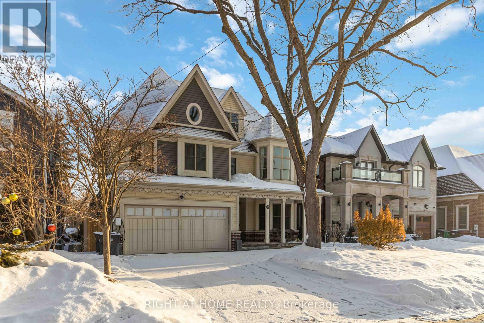 Detached at 25 OAKWOOD AVENUE S, Mississauga (Port Credit)