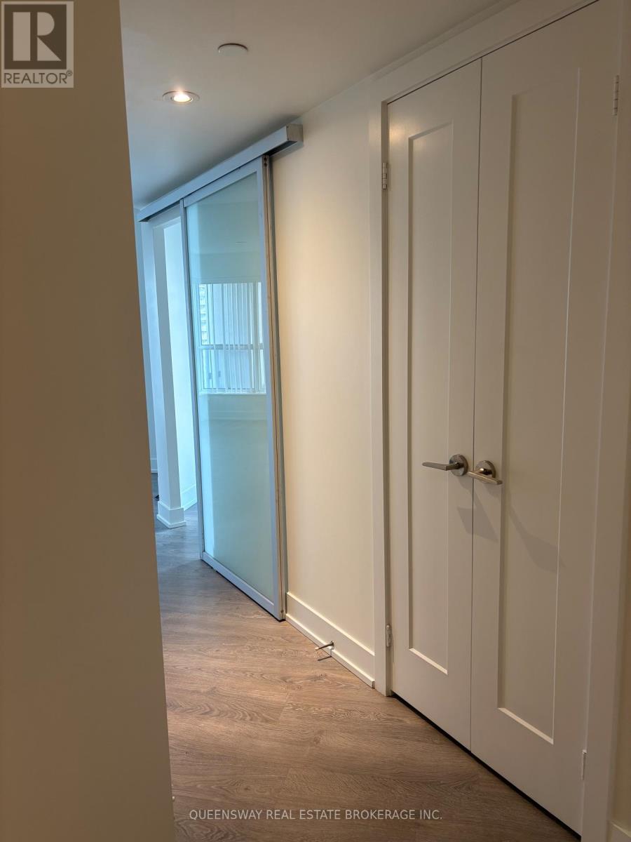 Apartment at 1504 - 7 MABELLE AVENUE, Toronto