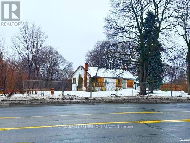 Detached at 2986 WESTON ROAD, Toronto (Humberlea-Pelmo Park)