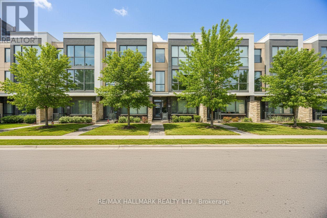 Townhouse at 4 - 90 LITTLE CREEK ROAD, Mississauga (Hurontario)