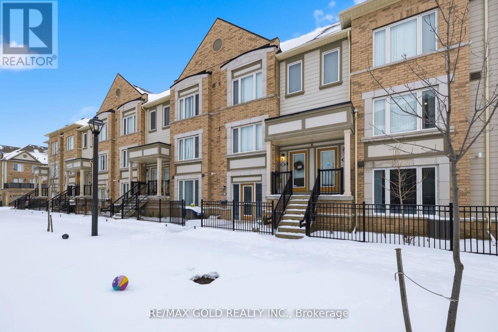 Townhouse at 144 - 1 BECKENROSE COURT, Brampton (Brampton West)