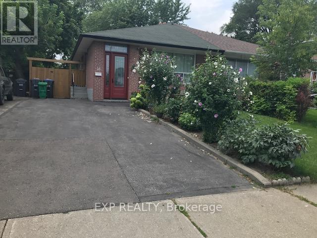 Semi-Detached/Link at 46 AUTUMN BOULEVARD, Brampton (Avondale)
