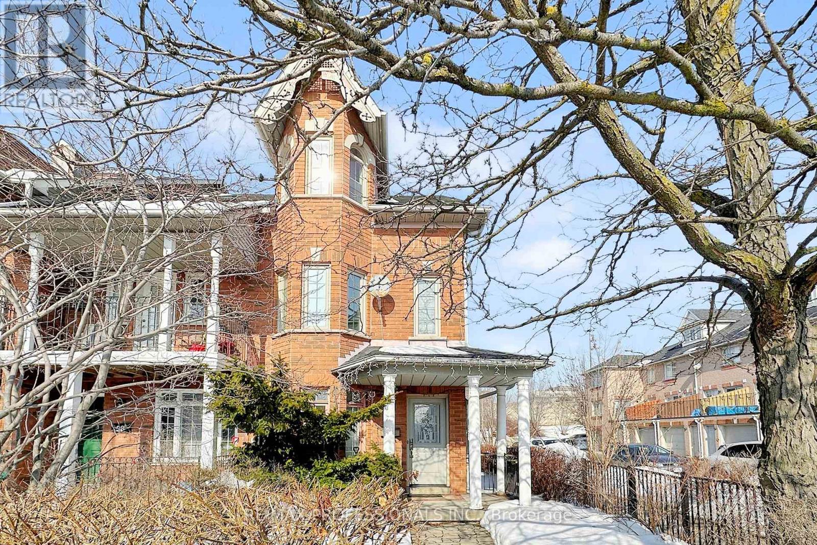 Townhouse at BSMT - 100 RORY ROAD, Toronto (Maple Leaf)