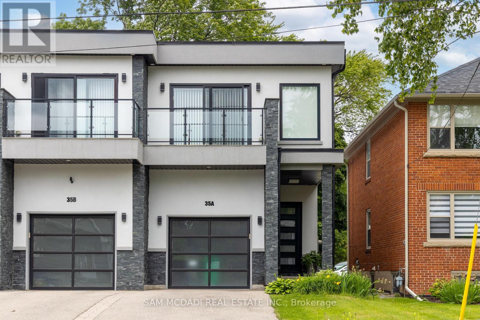 Semi-Detached/Link at 35A BROADVIEW AVENUE, Mississauga (Port Credit)