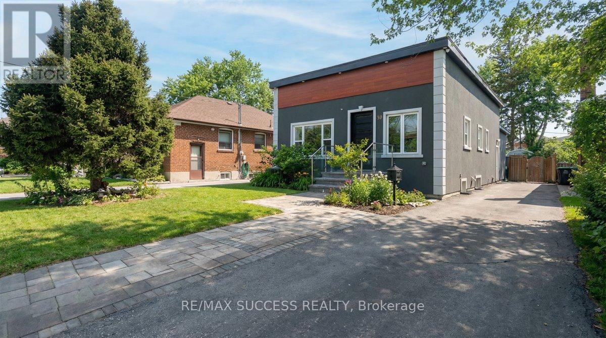 Detached at 30 MAPLE AVE N AVENUE, Mississauga (Port Credit)
