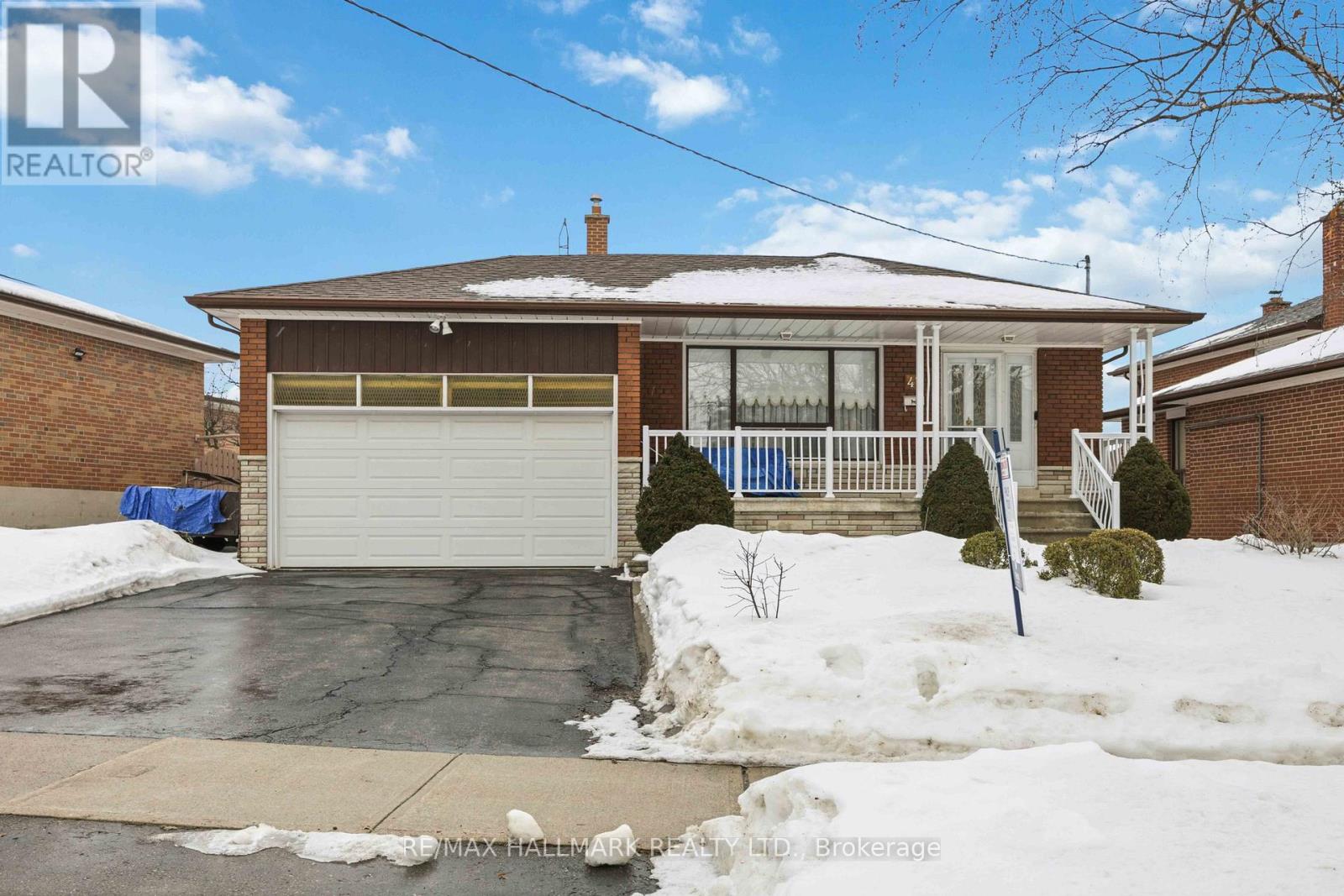 Detached at 47 PAULVALE CRESCENT, Toronto (York University Heights)