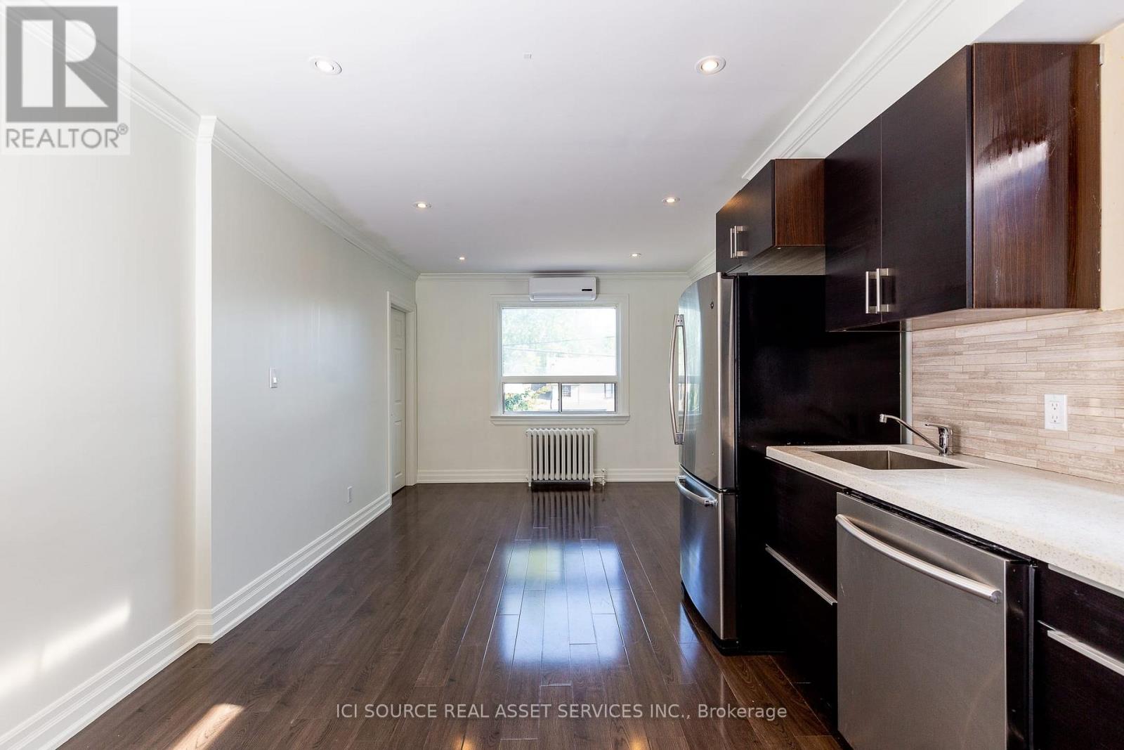 Townhouse at D - 253 LAKESHORE ROAD E, Mississauga (Port Credit)