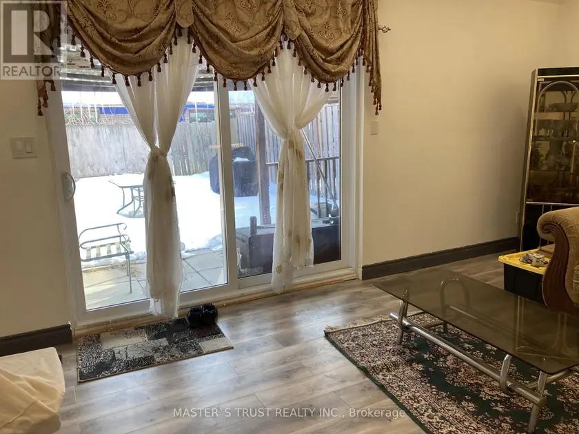 Townhouse at #6 - 374 DRIFTWOOD AVENUE, Toronto
