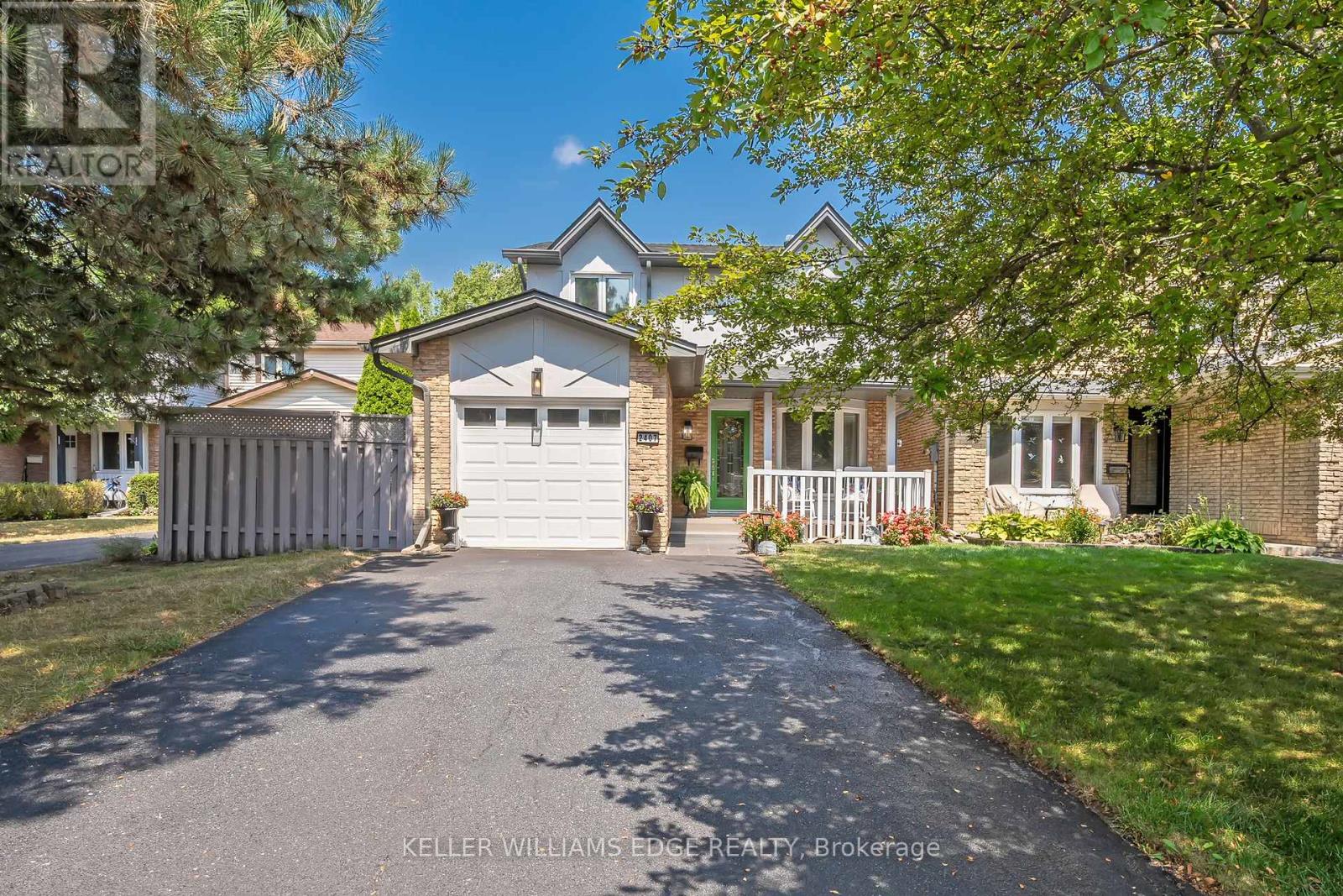 Semi-Detached/Link at 2407 HEMLOCK COURT, Burlington (Headon)