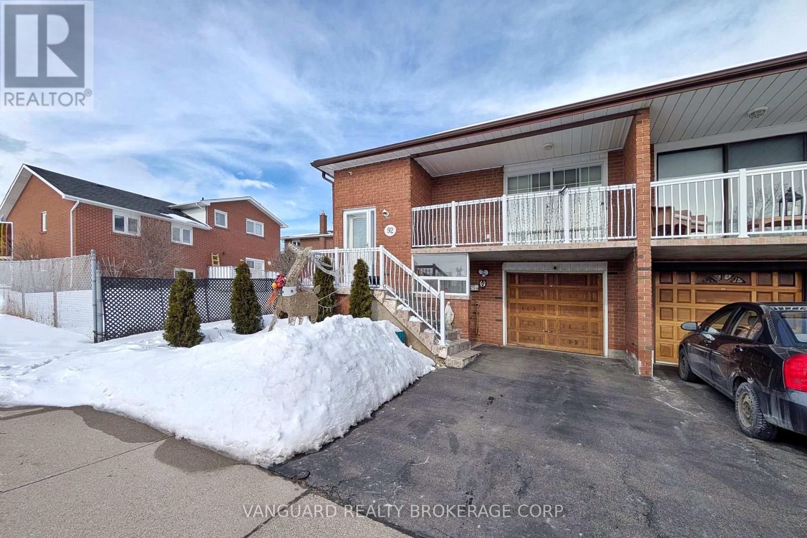 Semi-Detached/Link at 92 SKELTON BOULEVARD, Brampton (Brampton North)