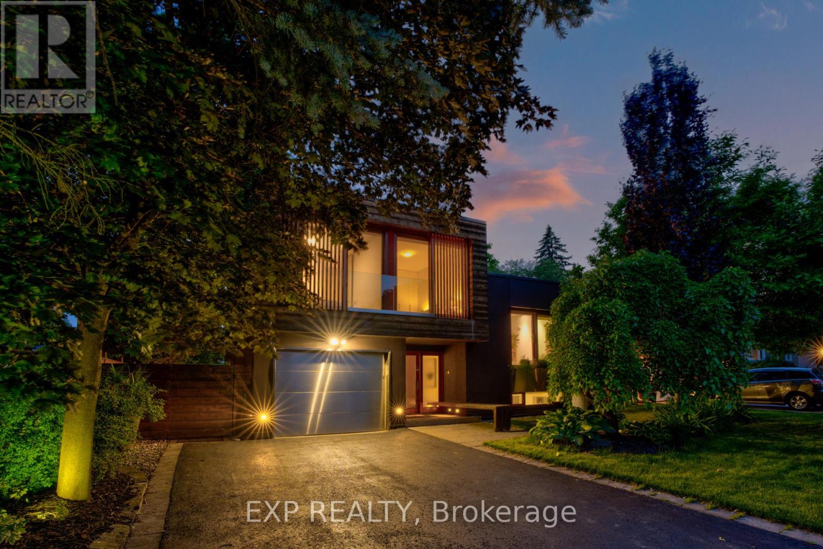 Detached at 26 RICHMOND DRIVE, Brampton (Brampton East)