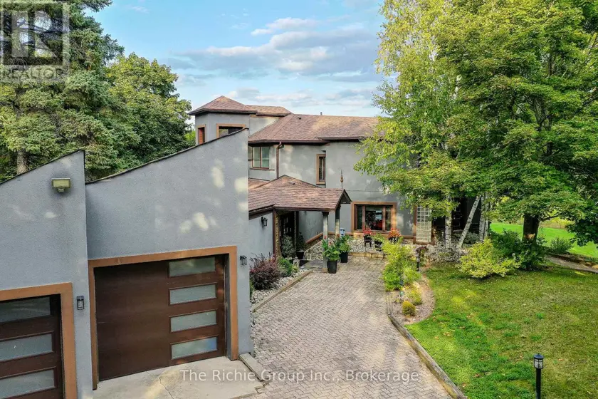 Detached at 21 BARTLEY DRIVE, Caledon