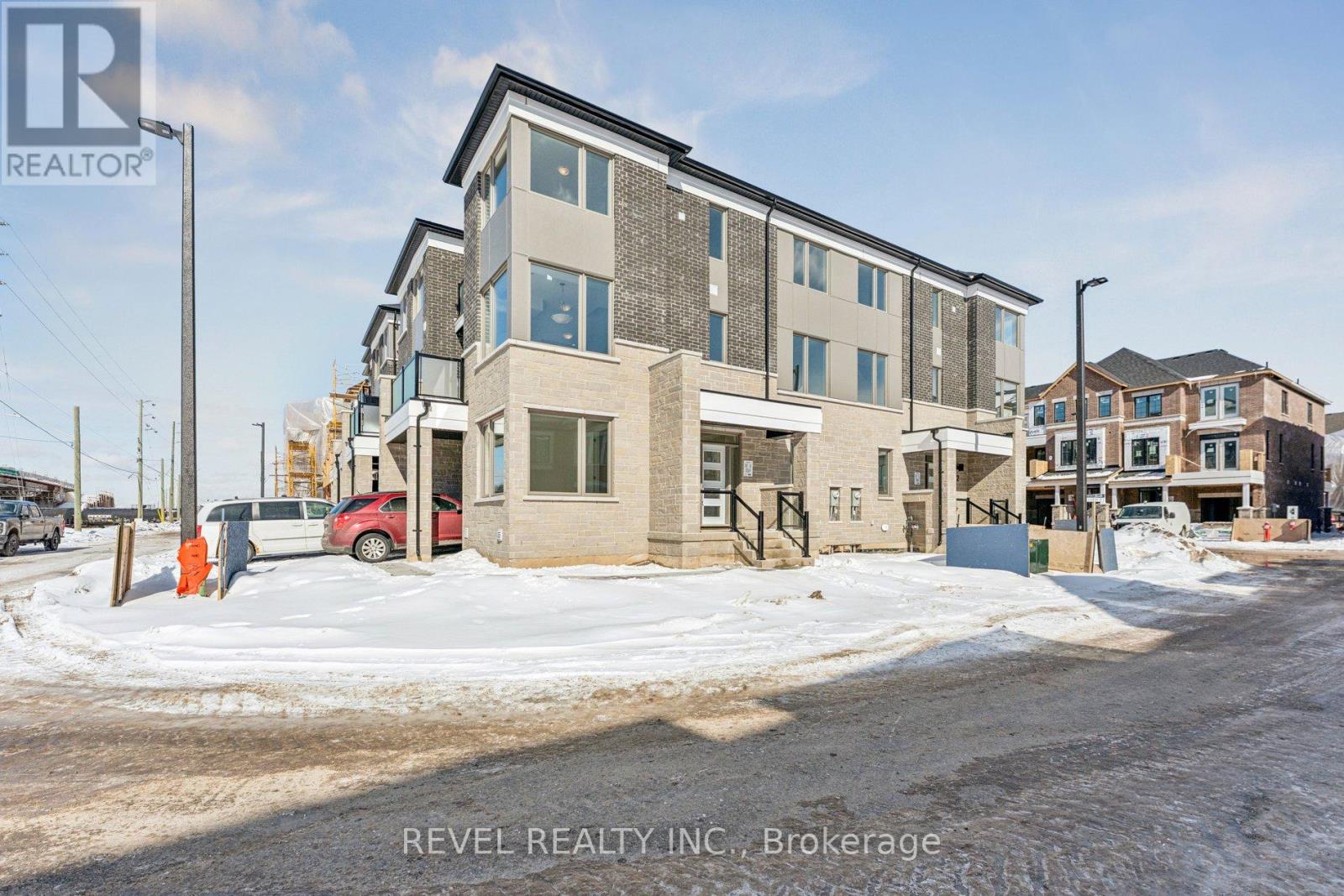 Townhouse at 4 STURGEON ROAD, Brampton (Northwest Brampton)