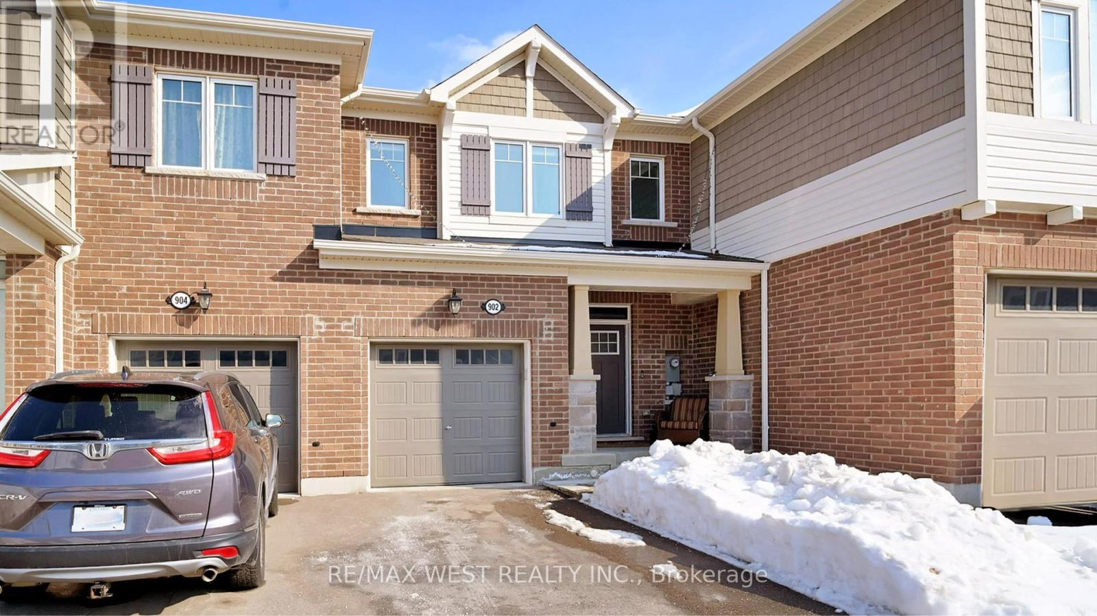 Townhouse at 902 SUMAC CRESCENT, Milton (CB Cobban)