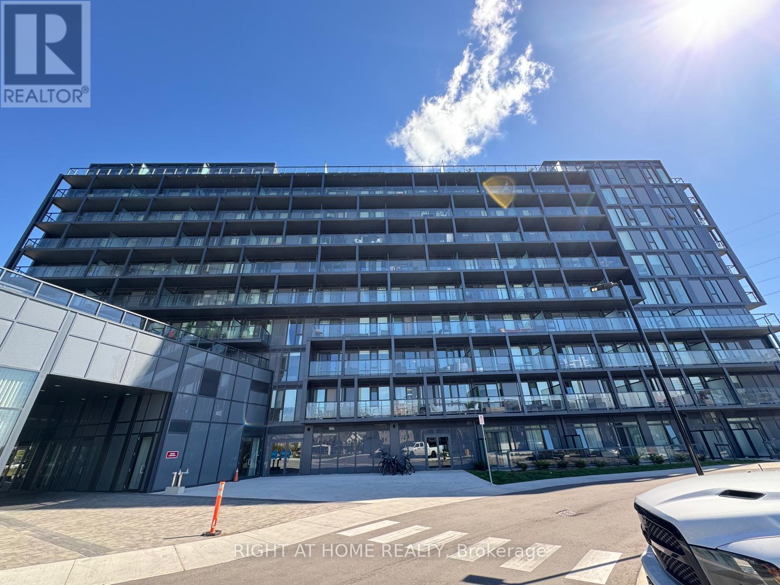 Apartment at B-1010 - 3200 DAKOTA COMMON, Burlington (Alton)