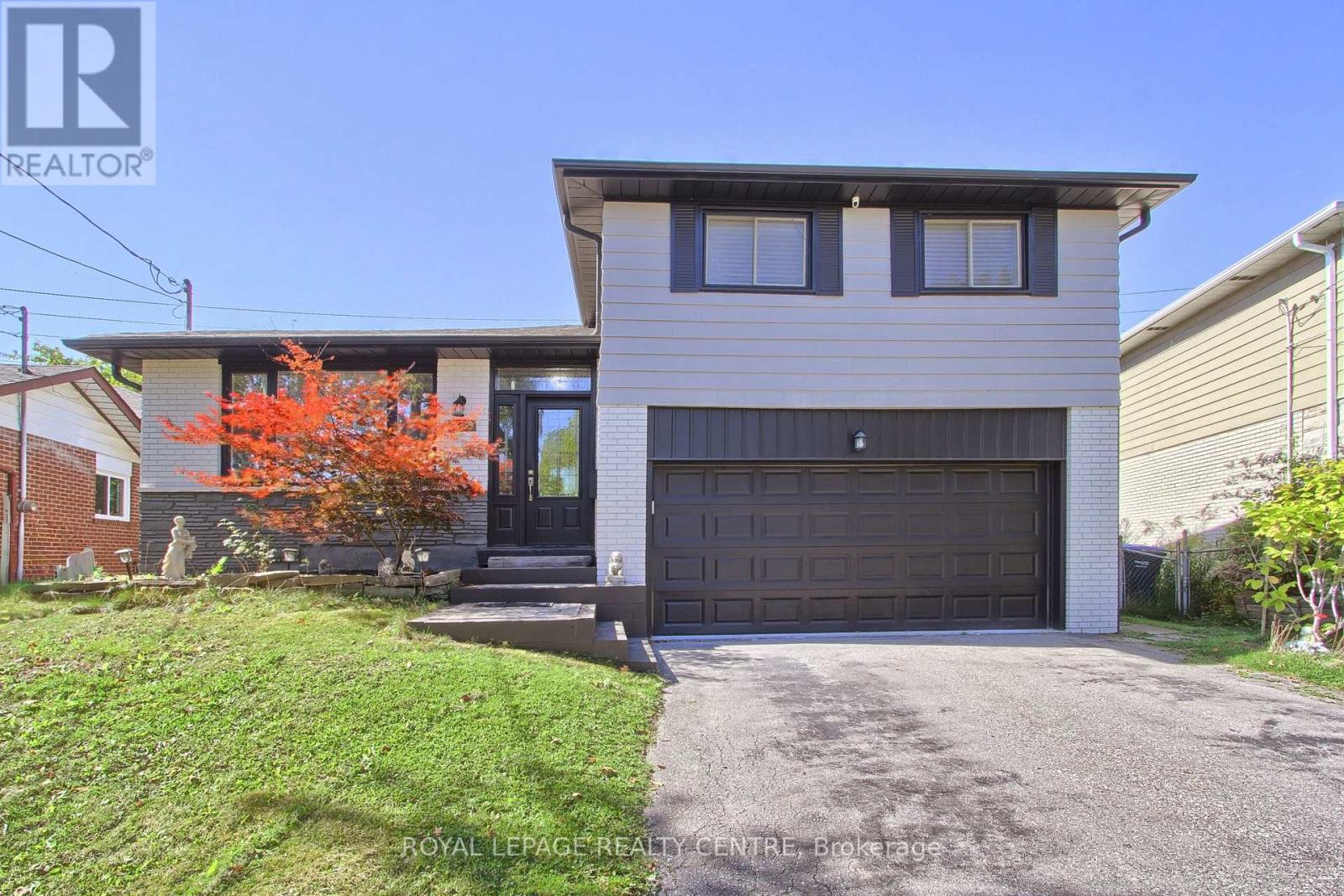 Detached at 2039 DAVEBROOK ROAD, Mississauga (Clarkson)