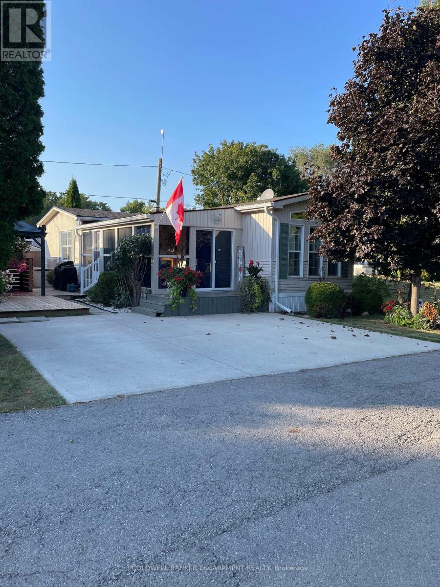 Detached at 5 SPRUCE - 4449 MILBUROUGH LINE, Burlington