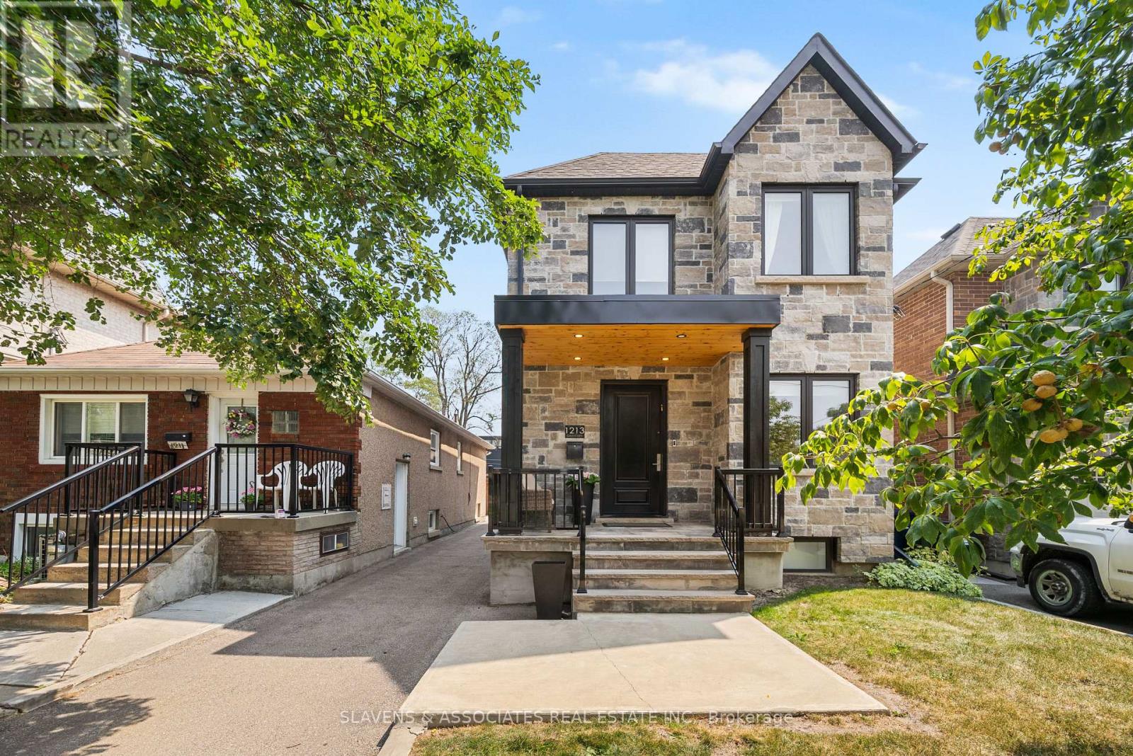 Detached at 1213 GLENCAIRN AVENUE, Toronto (Yorkdale-Glen Park)