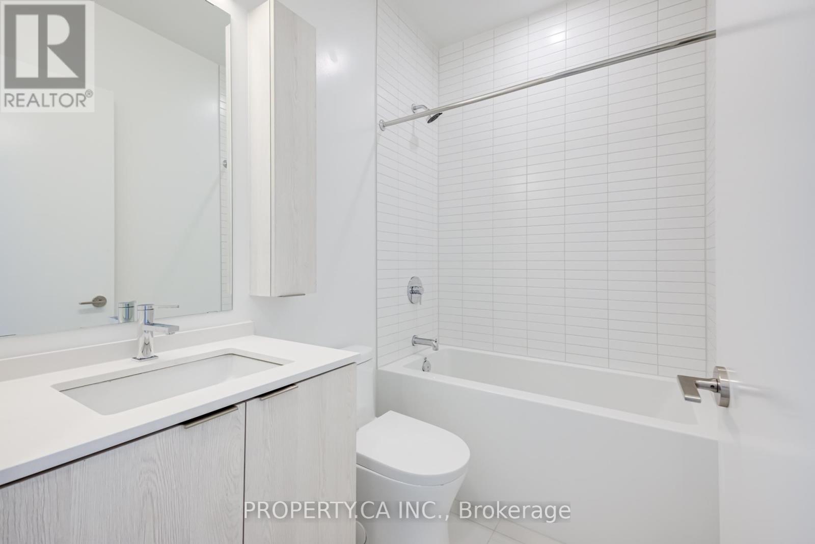 Apartment at 1705 - 86 DUNDAS STREET E, Mississauga