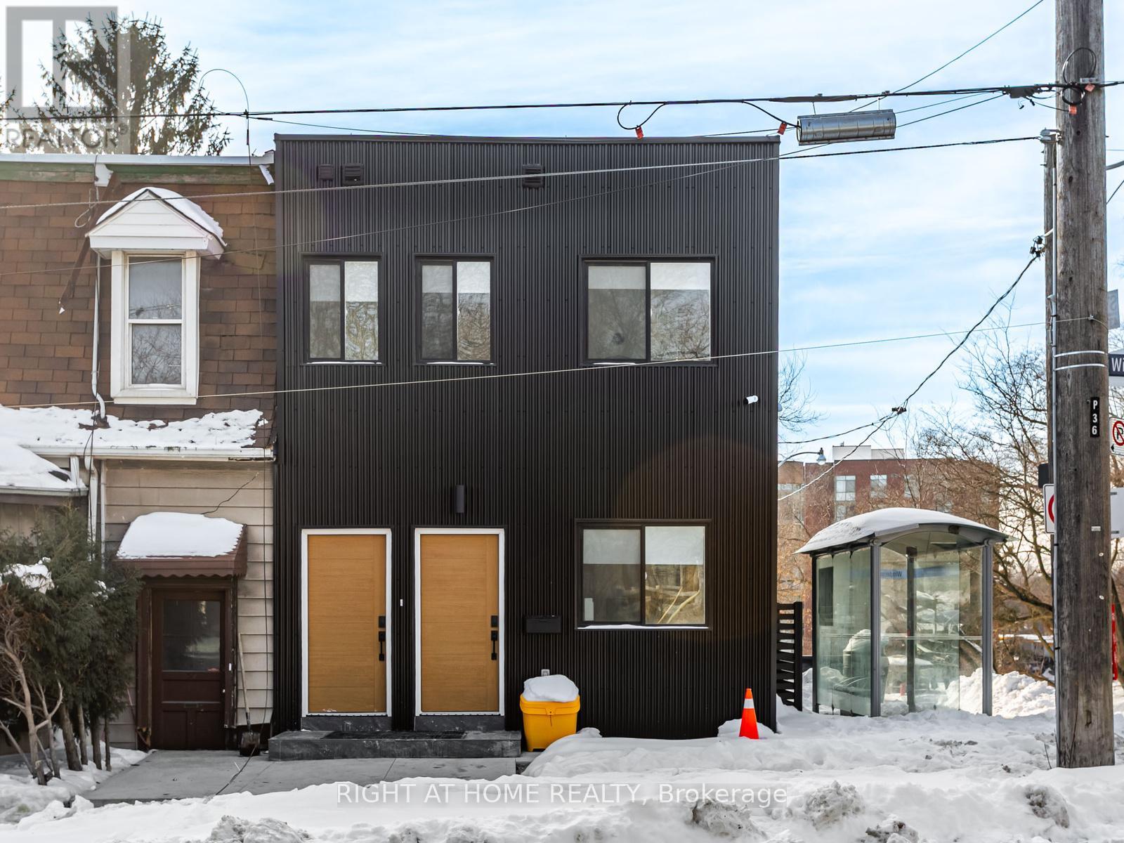 Townhouse at LOWER - 36 WINDERMERE AVENUE, Toronto (High Park-Swansea)