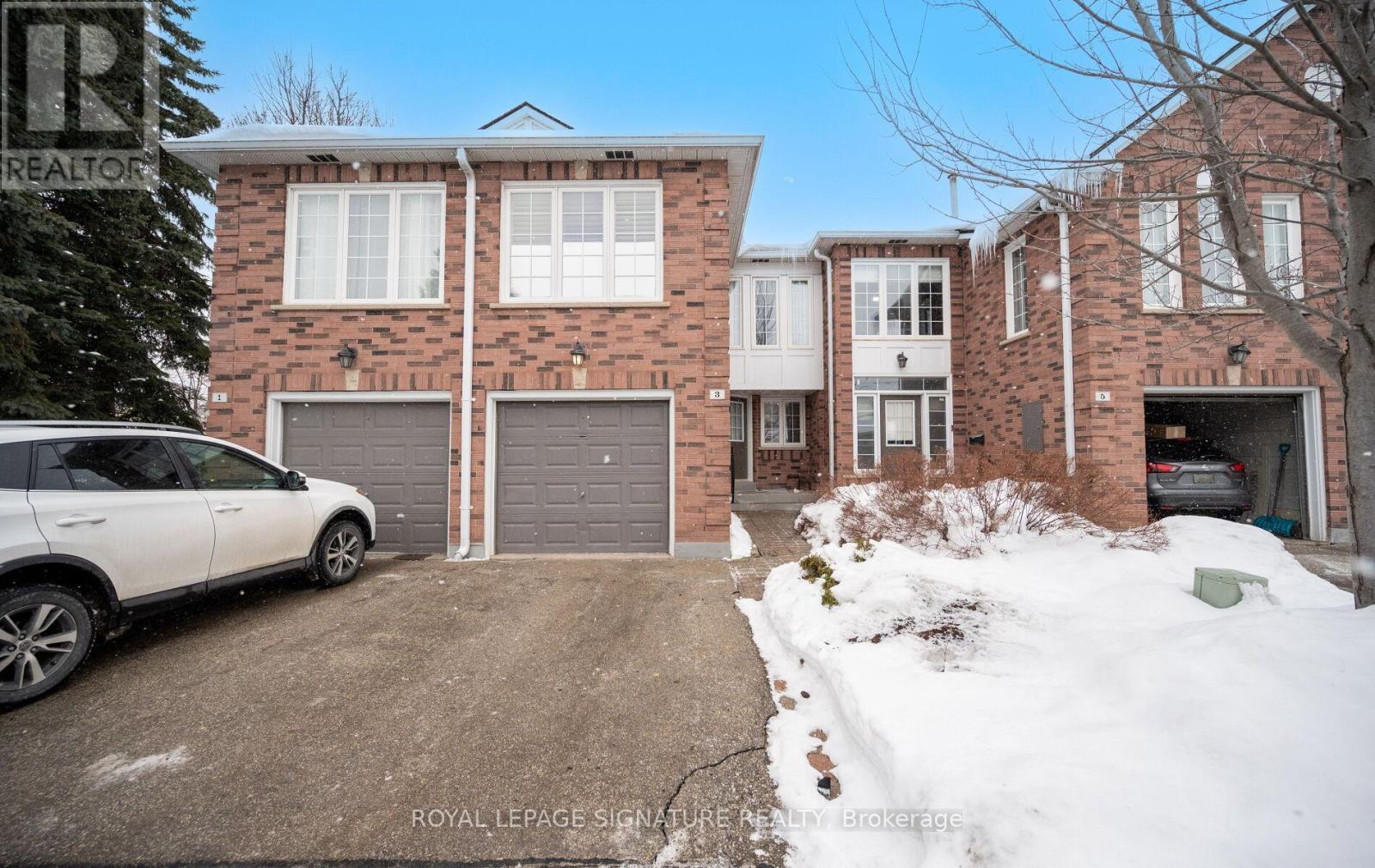 Townhouse at 3 LANCEWOOD CRESCENT, Brampton (Queen Street Corridor)