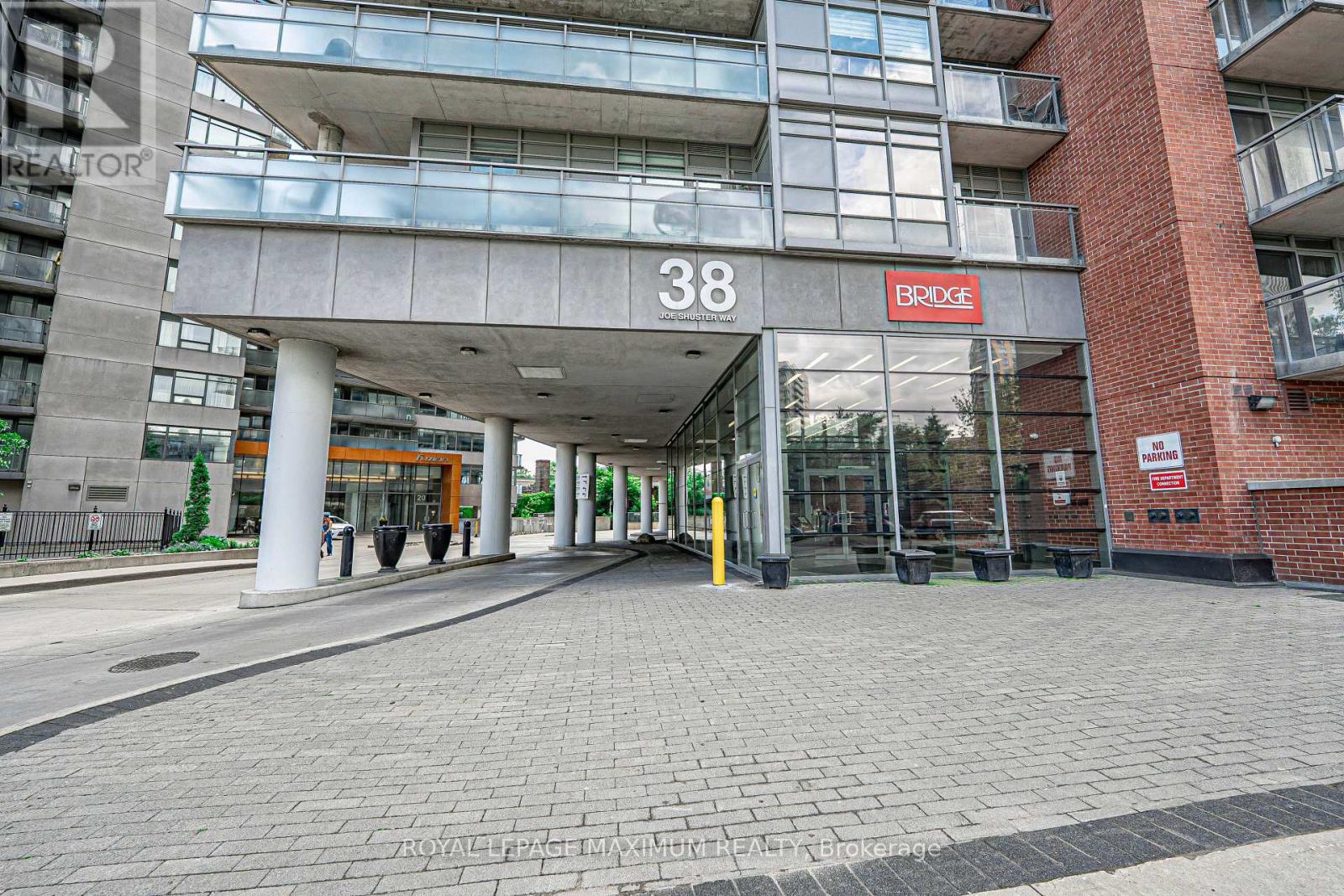 Apartment at 617 - 38 JOE SHUSTER WAY, Toronto (South Parkdale)