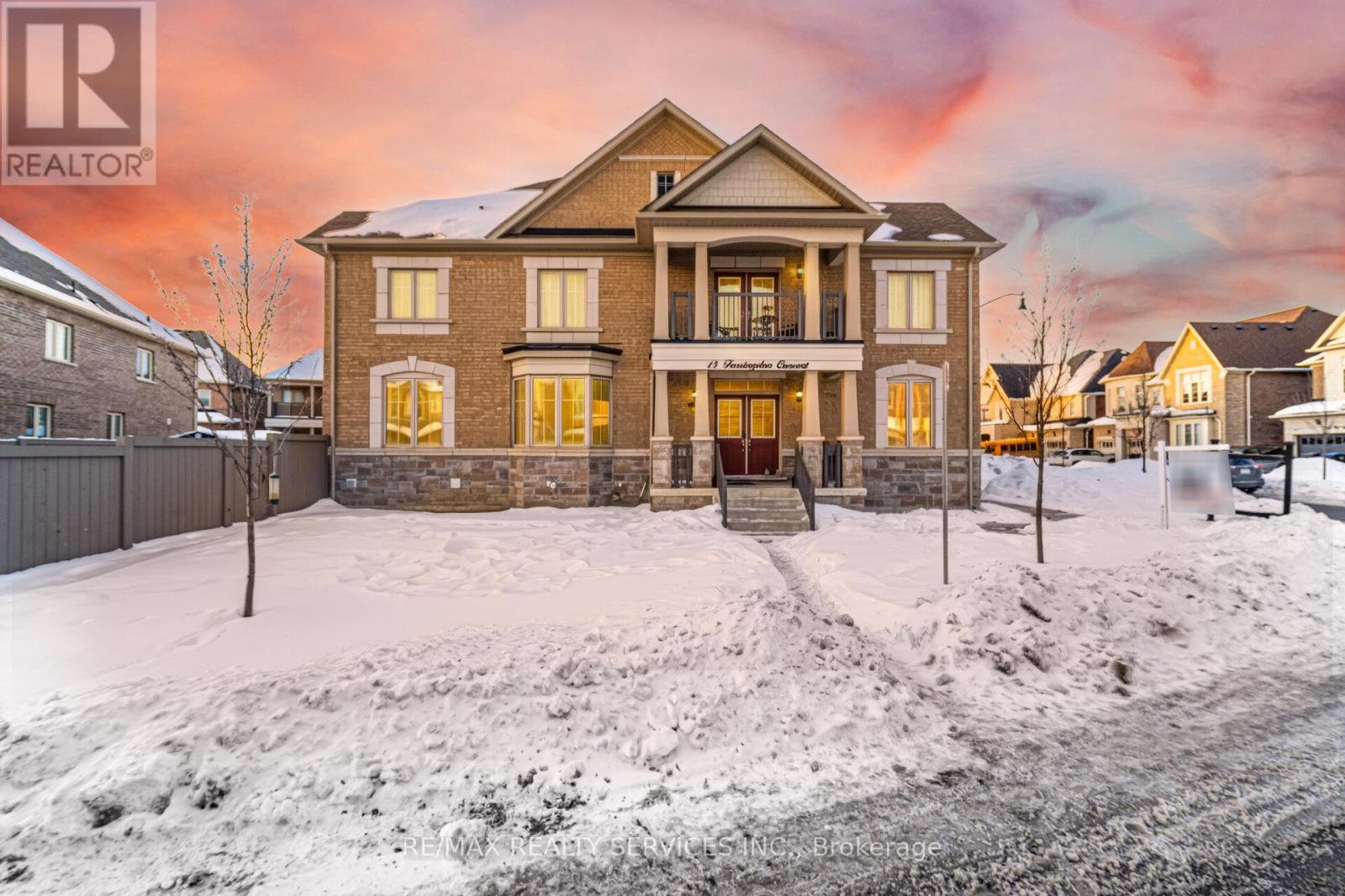 Detached at 15 FARRINGDON CRESCENT, Brampton (Northwest Brampton)