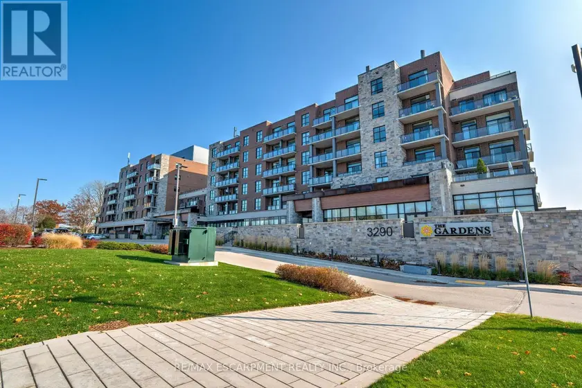 Apartment at 106 - 3290 NEW STREET, Burlington