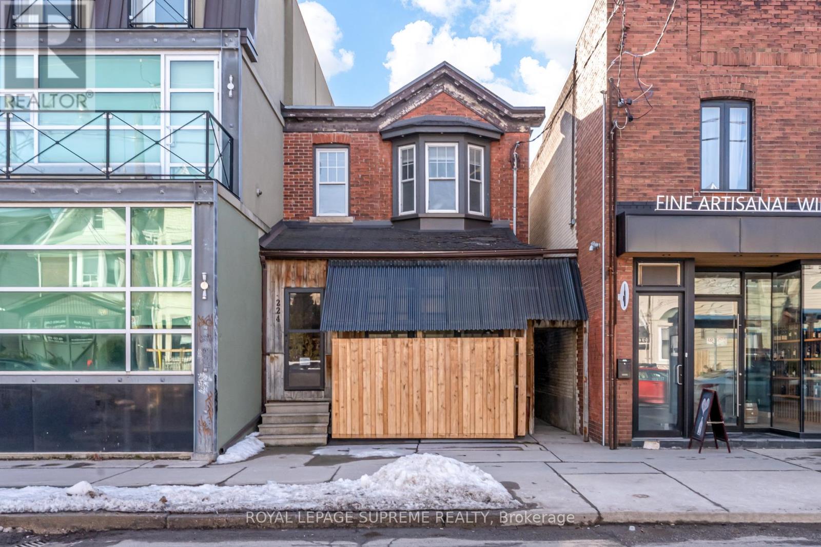 Multiplex at LOWER - 224 CHRISTIE STREET, Toronto (Dovercourt-Wallace Emerson-Junction)