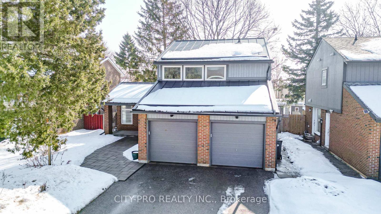 Detached at 2848 WINDWOOD DRIVE, Mississauga (Meadowvale)