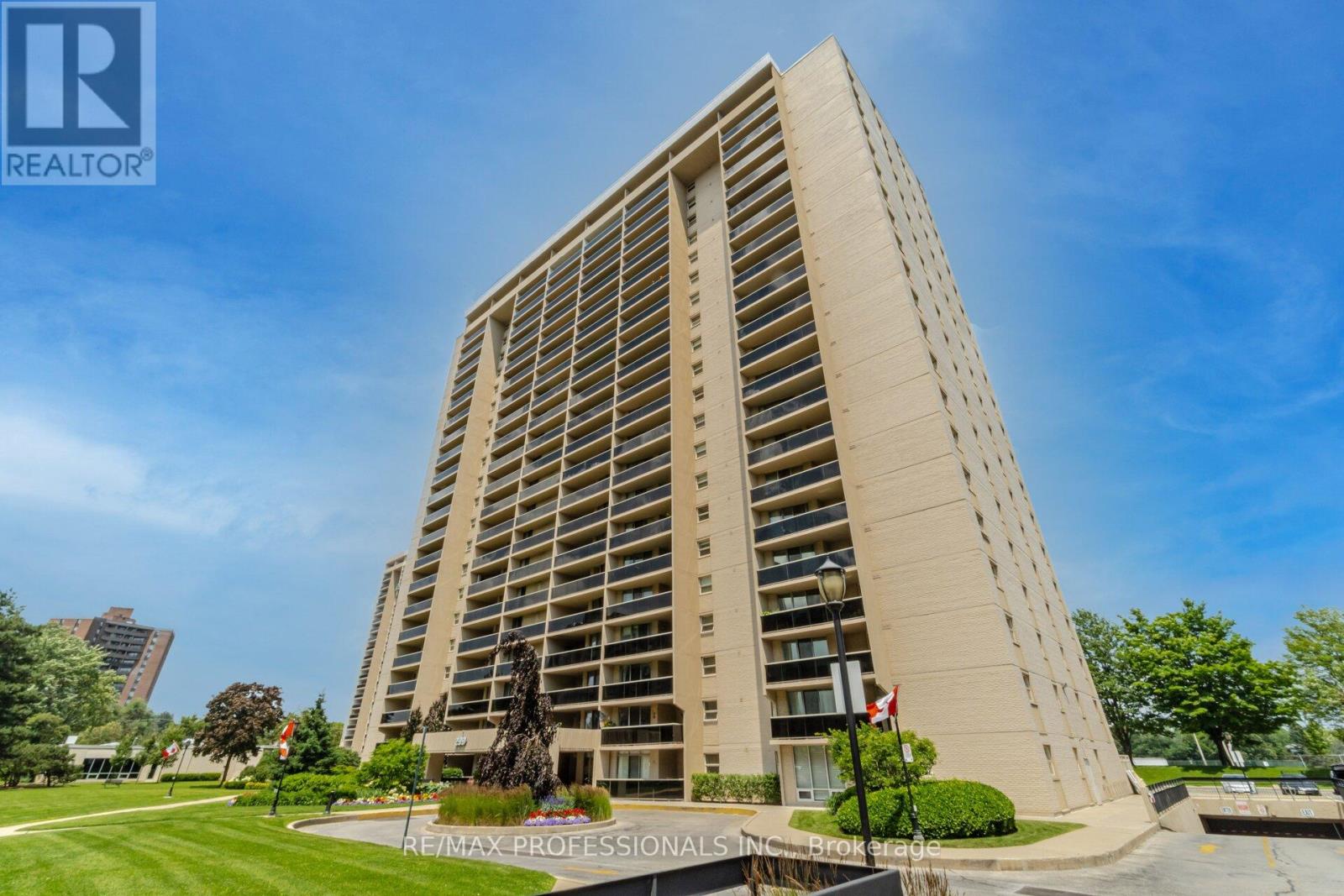 Apartment at 705 - 299 MILL ROAD, Toronto (Markland Wood)