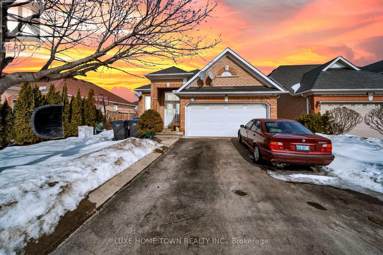 Detached at 235 VAN KIRK DRIVE, Brampton (Northwest Sandalwood Parkway)