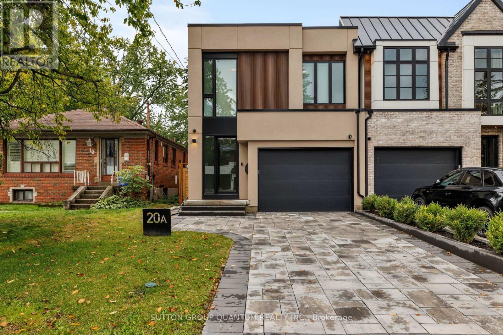 Semi-Detached/Link at 20A BROADVIEW AVENUE, Mississauga (Port Credit)