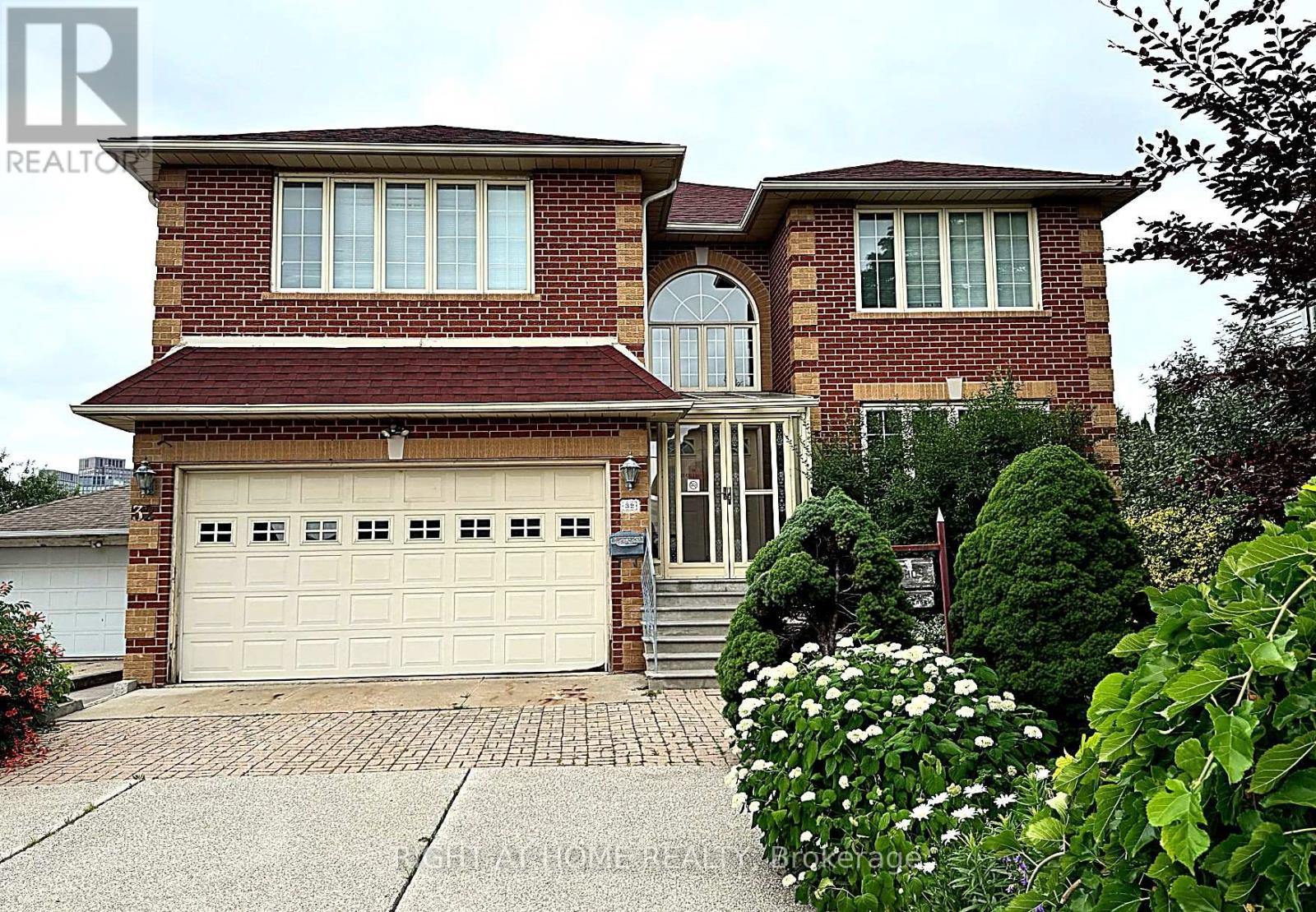 Detached at 32 CRESTON ROAD, Toronto (Yorkdale-Glen Park)