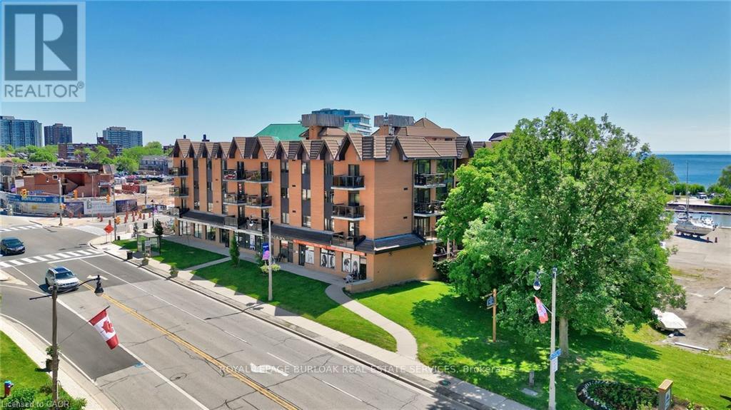 Apartment at 303 - 102 BRONTE ROAD, Oakville (BR Bronte)