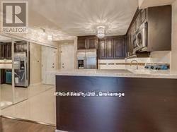 Apartment at 1005 - 3880 DUKE OF YORK BOULEVARD, Mississauga (City Centre)