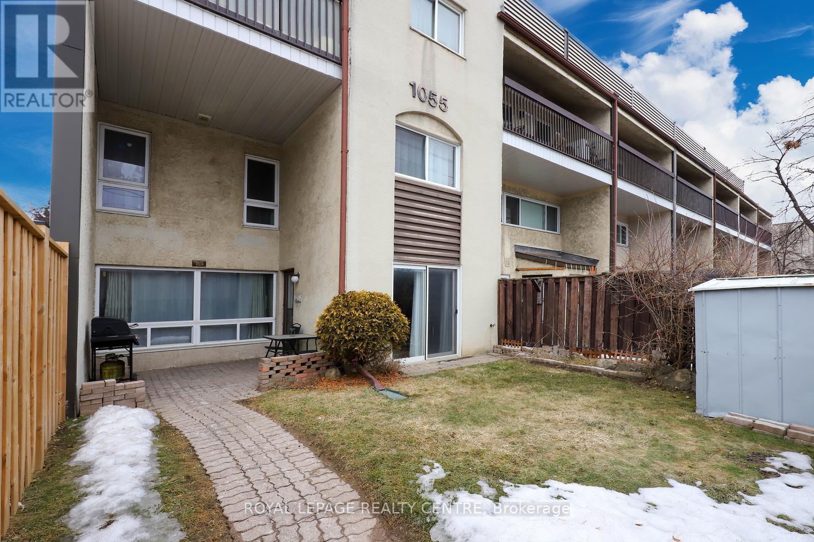 Townhouse at 171 - 1055 DUNDAS STREET E, Mississauga (Applewood)