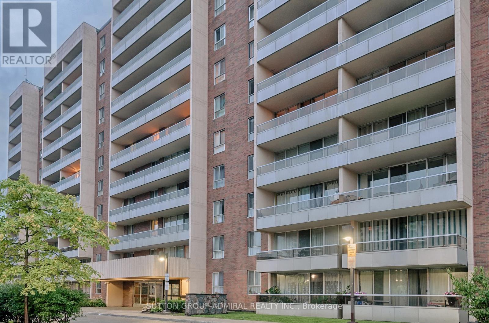 Apartment at 503 - 31 FOUR WINDS DRIVE, Toronto (York University Heights)