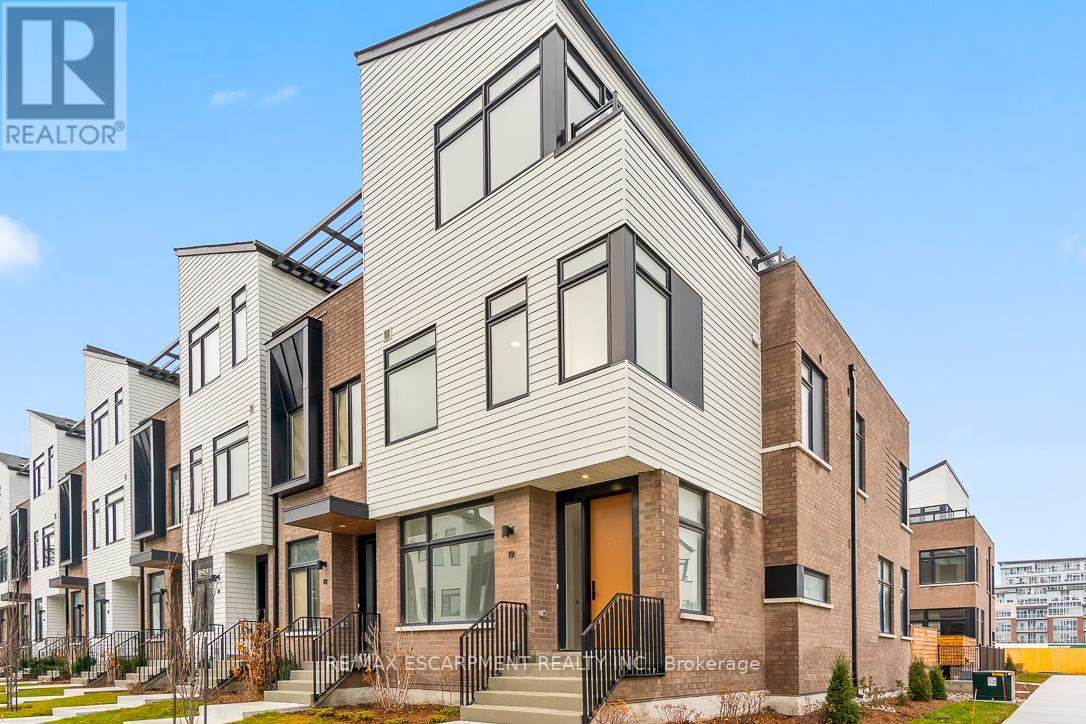Townhouse at 19 - 20 LOU PARSONS WAY, Mississauga (Port Credit)