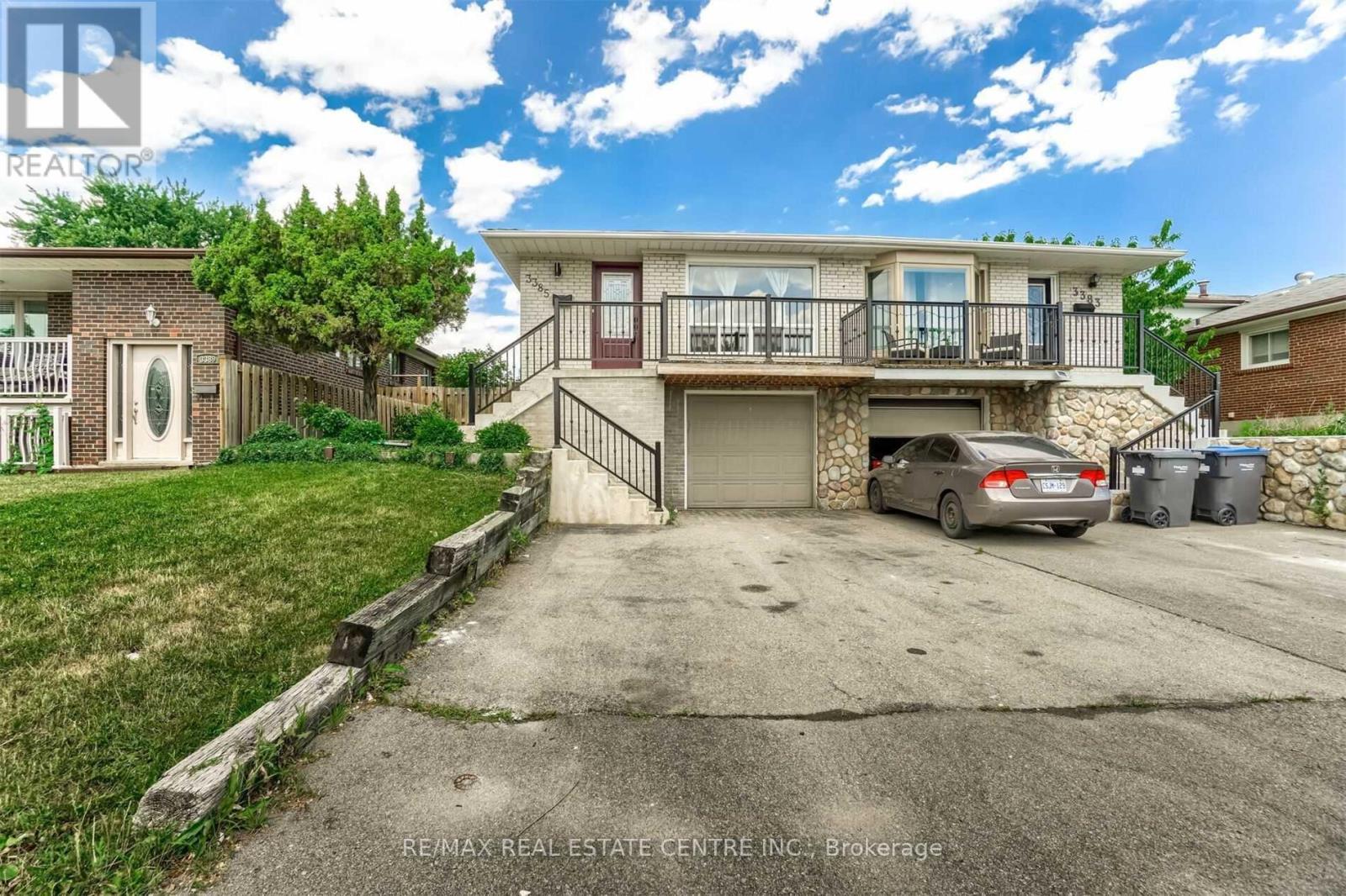 Semi-Detached/Link at #UPPER - 3385 ELLENGALE DRIVE, Mississauga (Erindale)