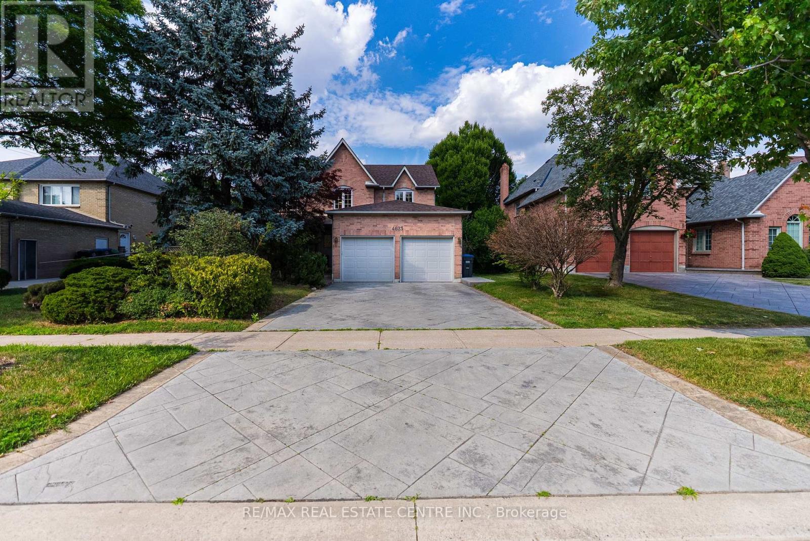 Detached at 4623 HEWICKS LANE, Mississauga (East Credit)