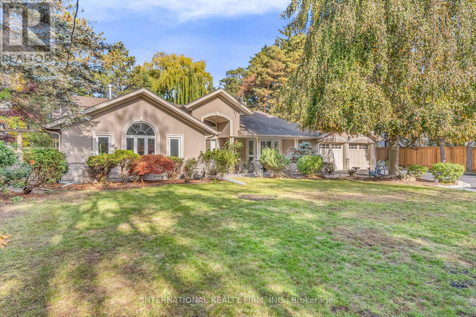Detached at 1049 INDIAN RD ROAD, Mississauga (Lorne Park)