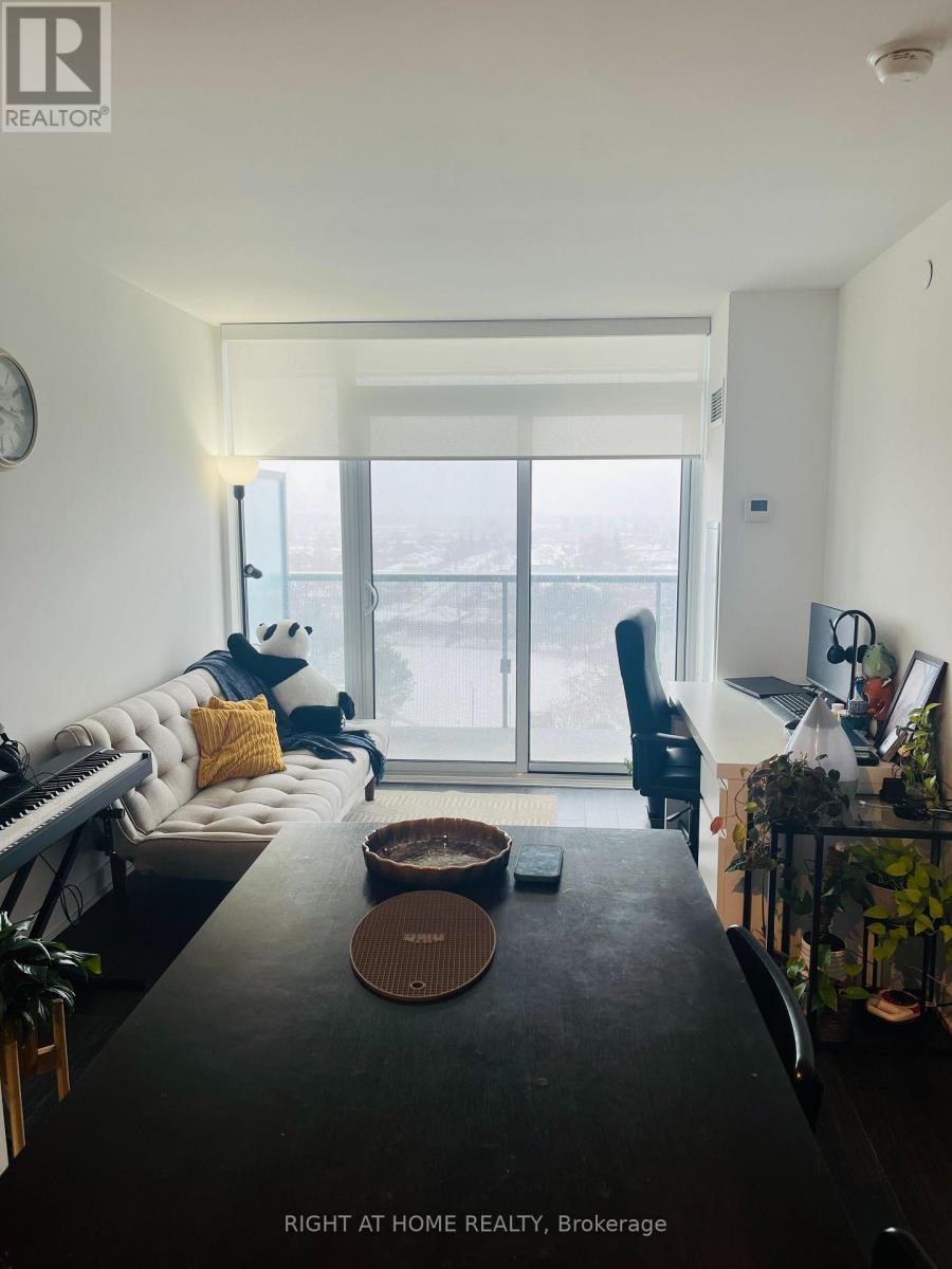 Apartment at 1215 - 160 FLEMINGTON ROAD, Toronto (Yorkdale-Glen Park)